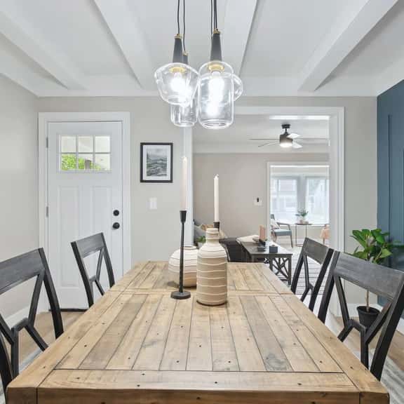 Modern Capitol Oasis + 3 bd/2 bth + Firepit - Image 1