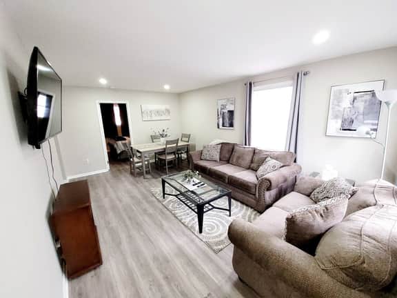 Cute, Cozy, and Completely Renovated - Image 3