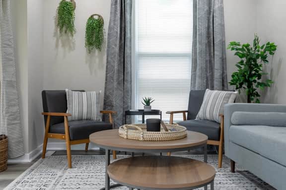 Modern Boho Bliss + Family + 3 bd/2 bth + Near MSU - Image 2
