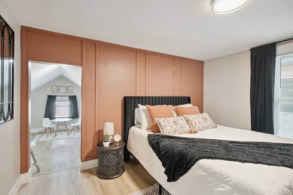 Modern Capitol Oasis + 3 bd/2 bth + Firepit - Image 4